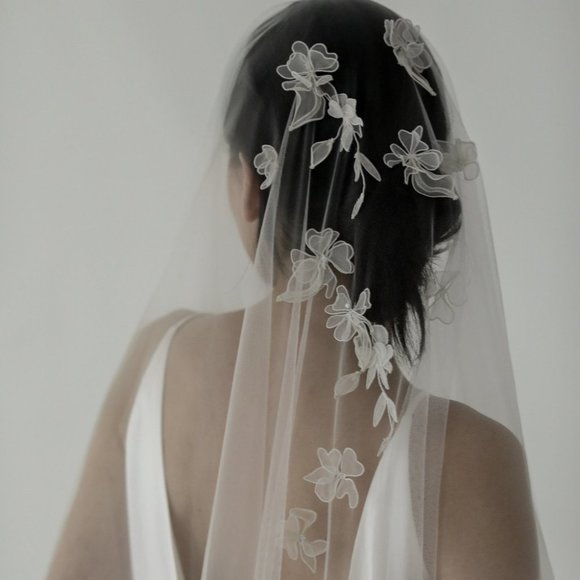 A B Ellie custom Cleo Veil, Cathedral Length - Picture 1 of 8
